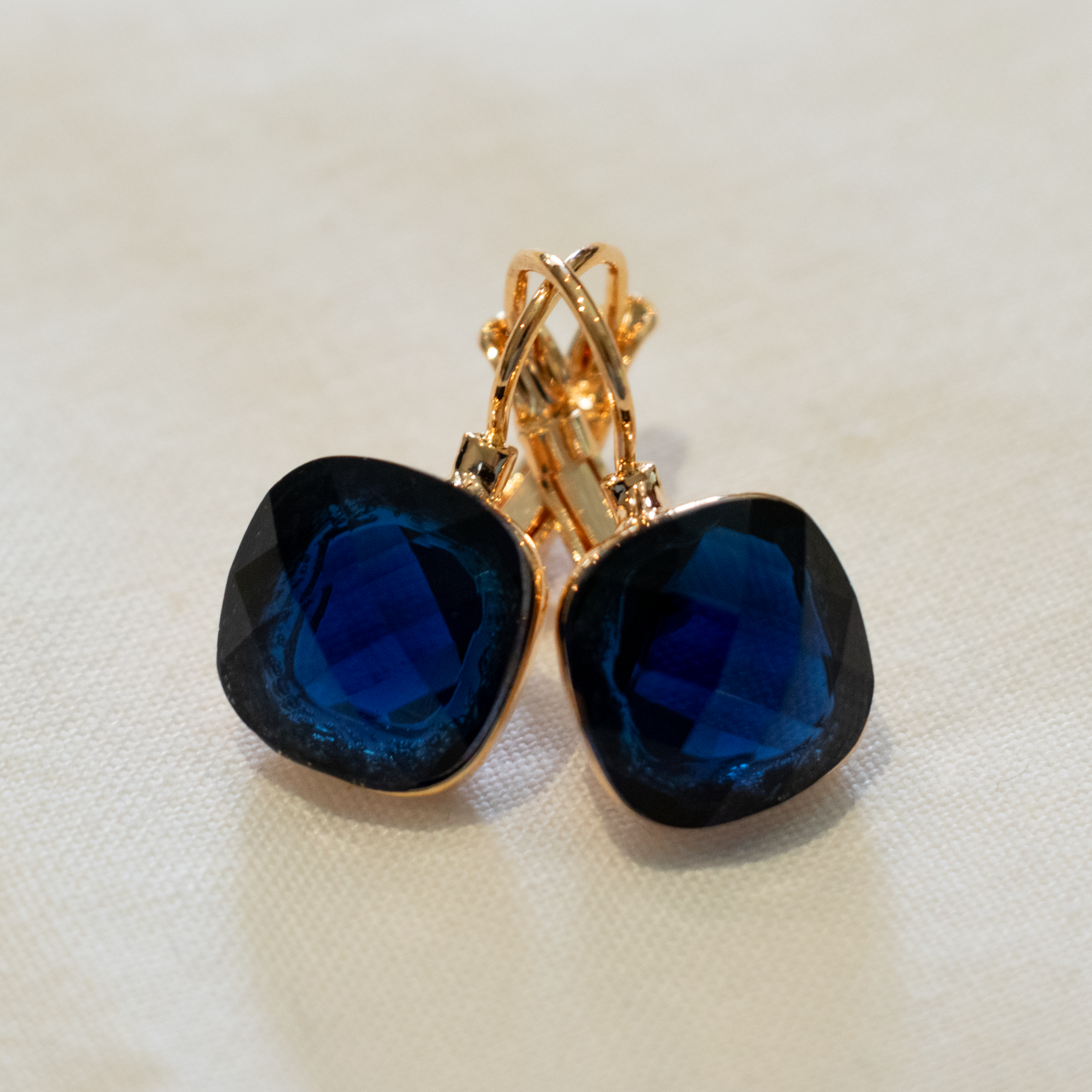 Pomellato Earrings_Midnight Blue
