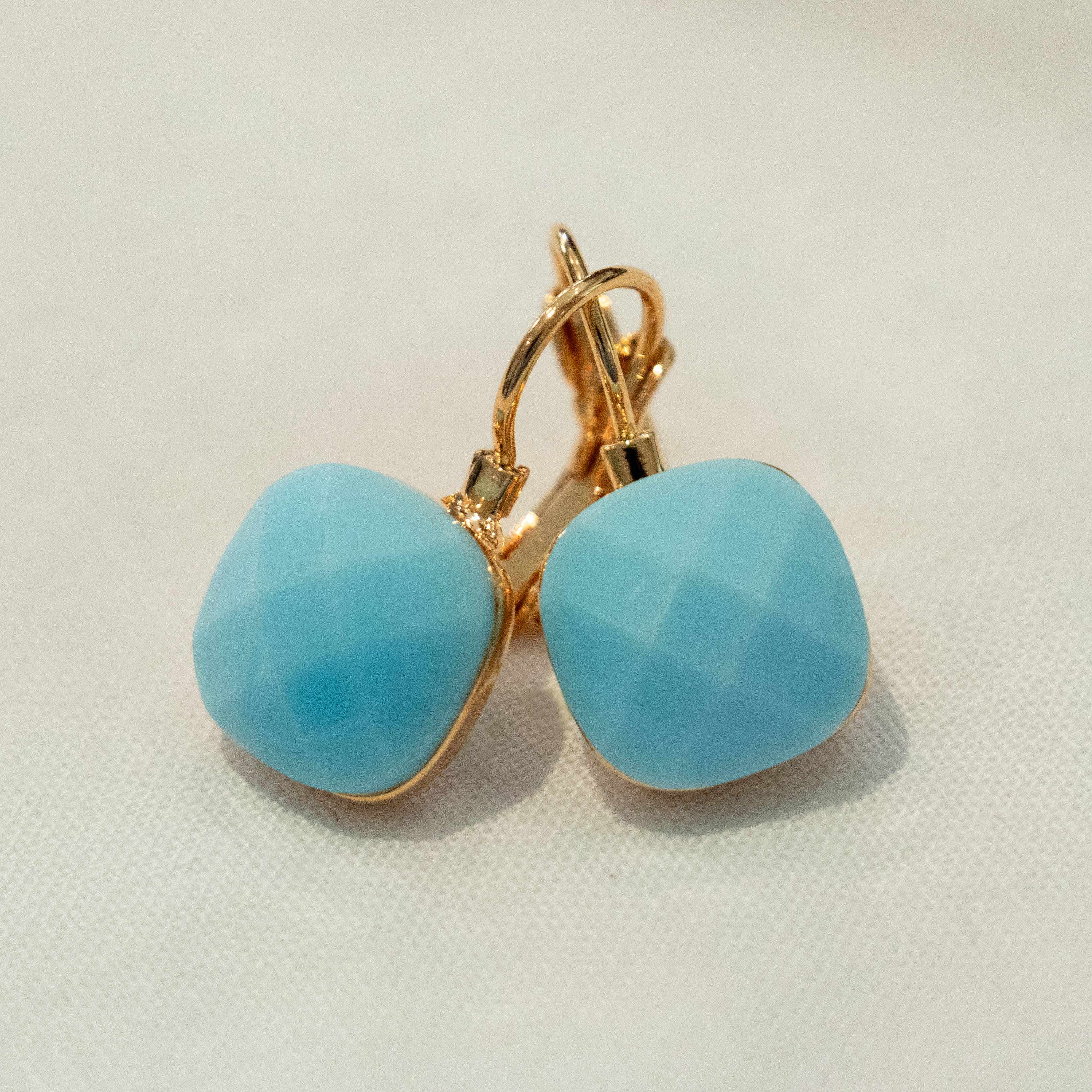 Pomellato Earrings_Turquoise Sky